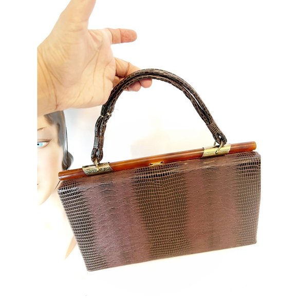 Vintage 1940's Burgundy Red Crocodile Box Purse With Handle - Picture 2 of 7